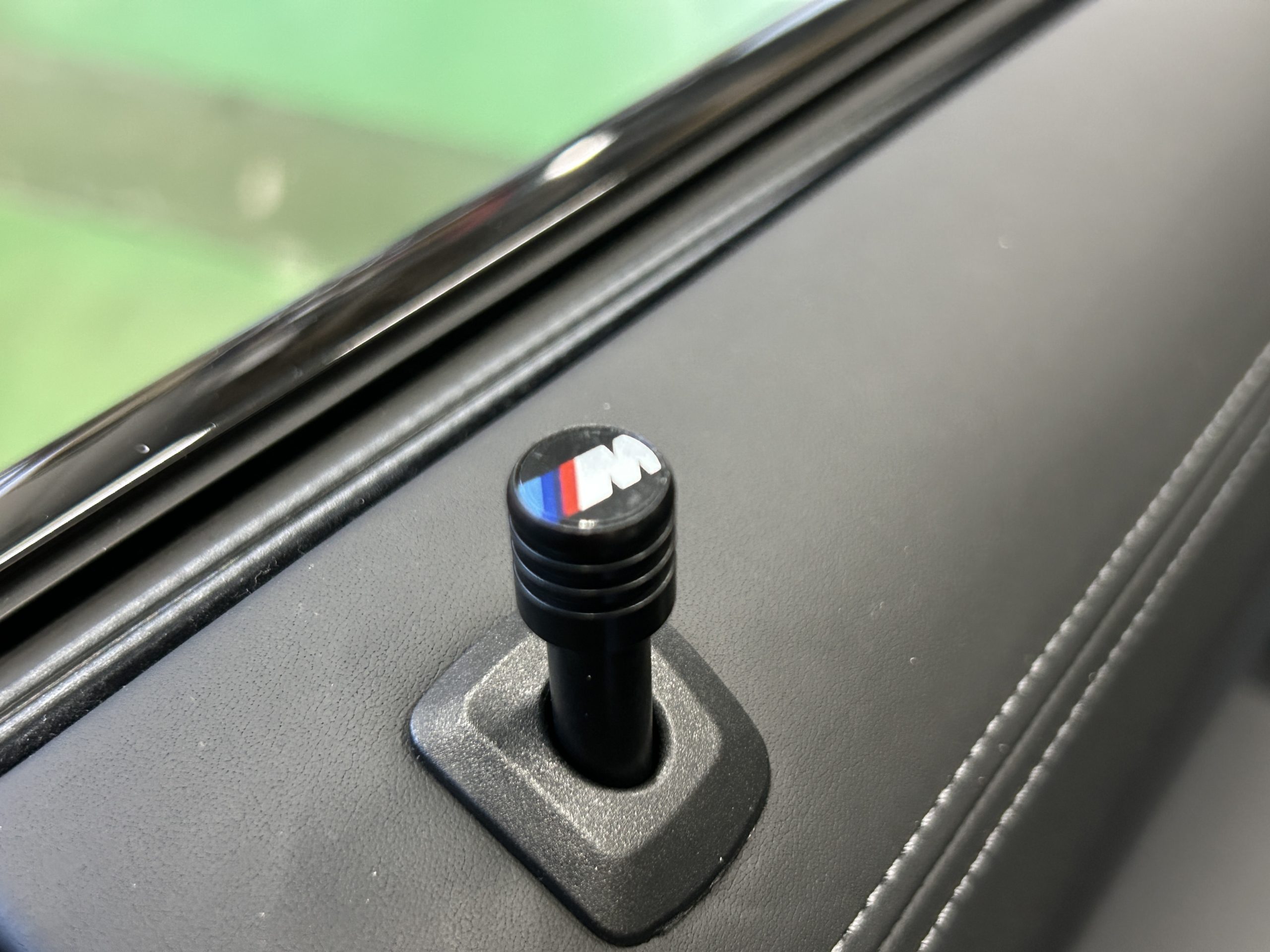 BMW MPerformance M3 Mパフォ ドアロックピン