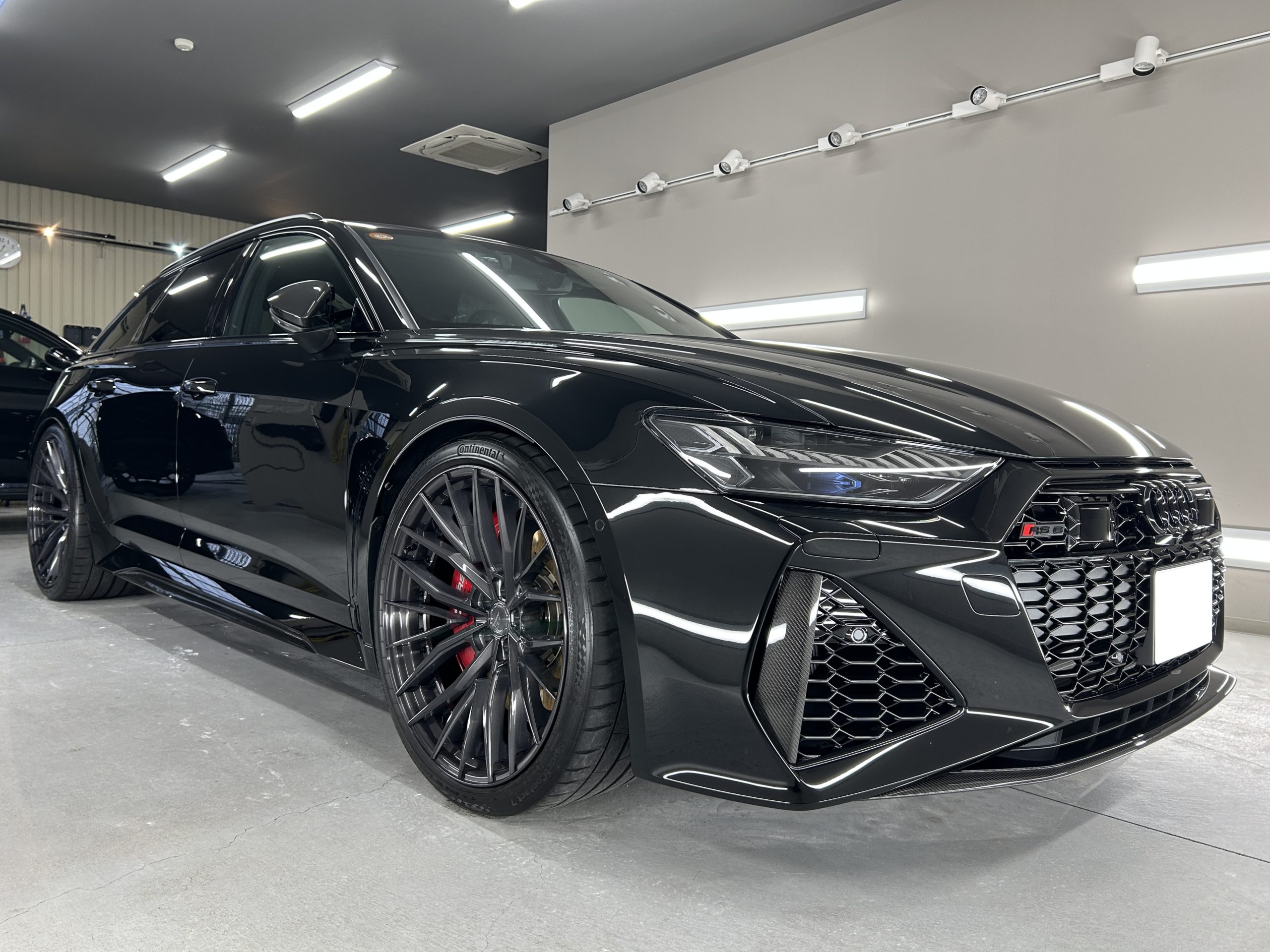 Audi RS6AVANT BCFORGED ロワリング