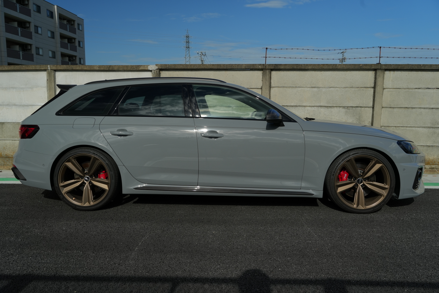 Audi アウディ RS4 RS4アバント CTカーボン CTCarbon ルーフスポイラー