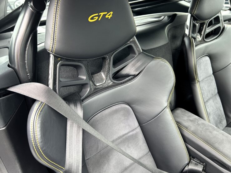 Porsche　718CaymanGT4　Cayman　GT4　ポルシェ　スーパースポーツカー　シートベルトカラーチェンジ　カスタム