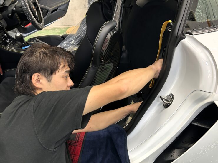 Porsche　718CaymanGT4　Cayman　GT4　ポルシェ　スーパースポーツカー　シートベルトカラーチェンジ　カスタム