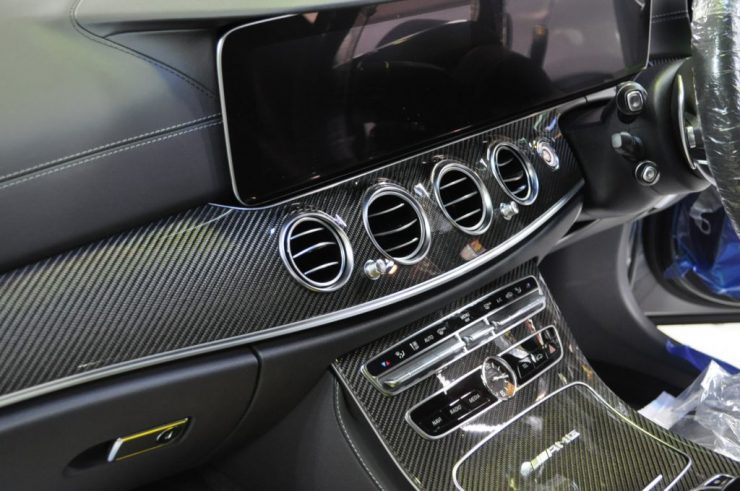 W213 AMG E63 エアコンダクト交換　カスタム