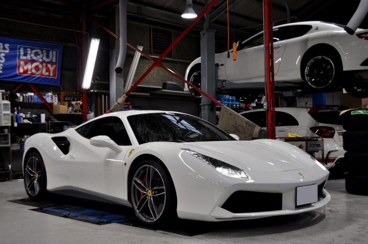 フェラーリ488GTB ブリリアントマフラー交換　カスタム