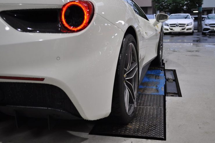 フェラーリ488GTB ブリリアントマフラー交換　カスタム