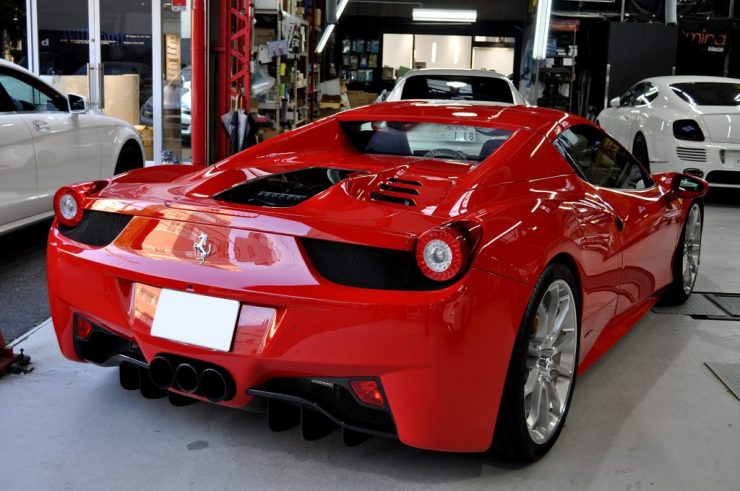 フェラーリ　458　エキマニ　バッテリー　交換　カスタム