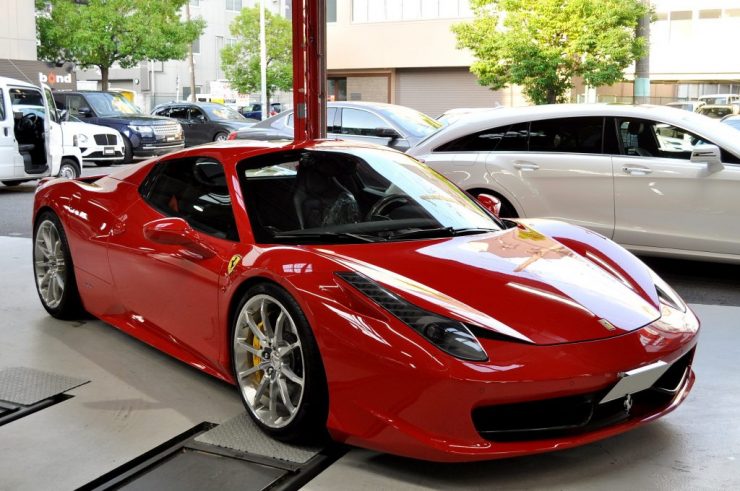 フェラーリ　458　エキマニ　バッテリー　交換　カスタム