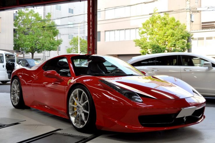 フェラーリ　458　エキマニ　バッテリー　交換　カスタム
