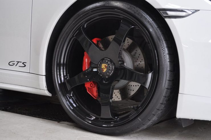 ポルシェ 991 GTS センターロック ホイール交換 カスタム
