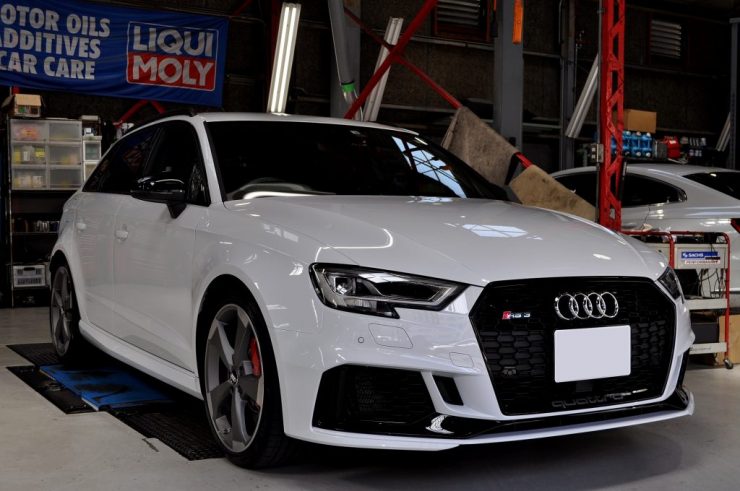 アウディ RS3 AWE スイッチパスリモート