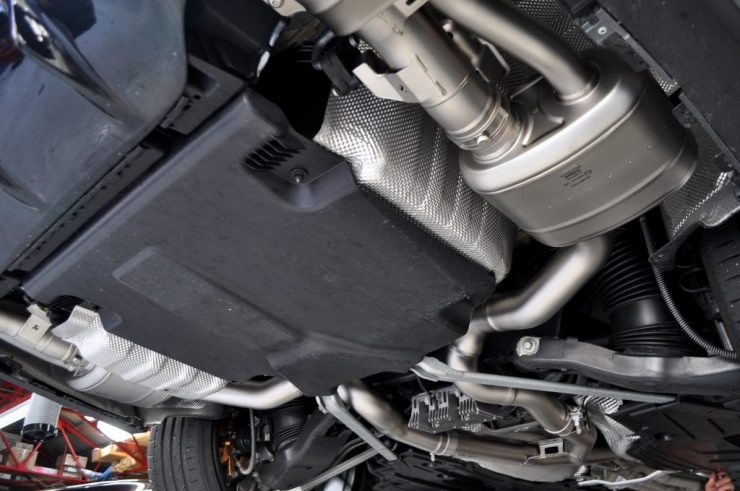 W213 AMG E63 アクラポビッチ マフラー交換