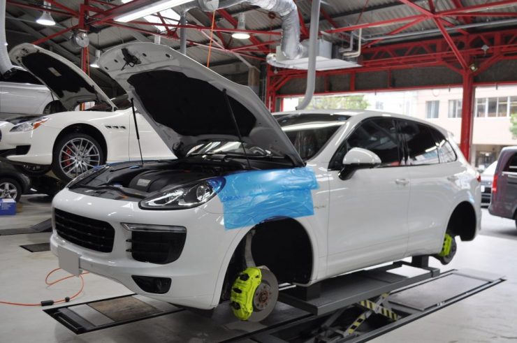 ポルシェ カイエン ハイブリッド KW 車高調