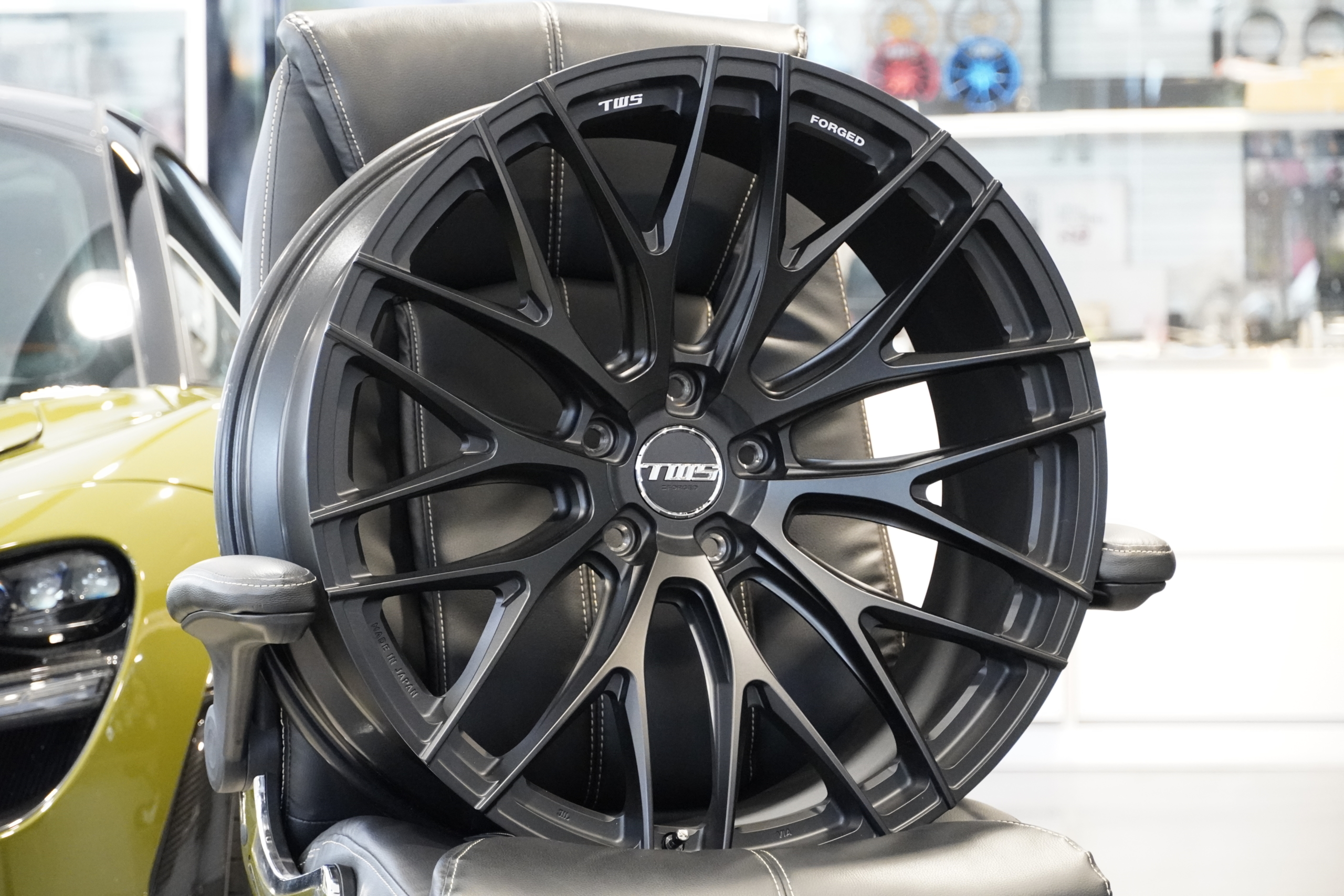 TWS Exlete 310M Exe Monoblock for W463A用 ボンド大阪 ホイール