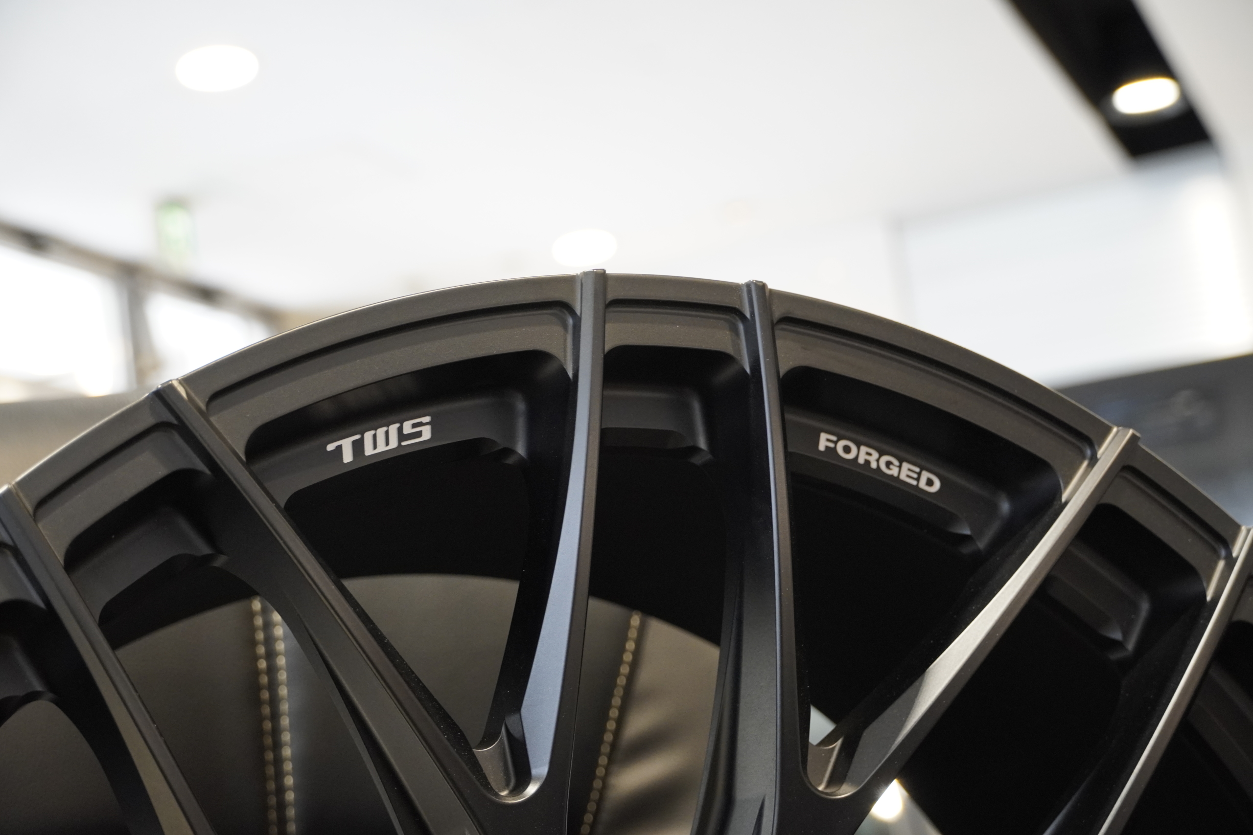 TWS Exlete 310M Exe Monoblock for W463A用 ボンド大阪 ホイール