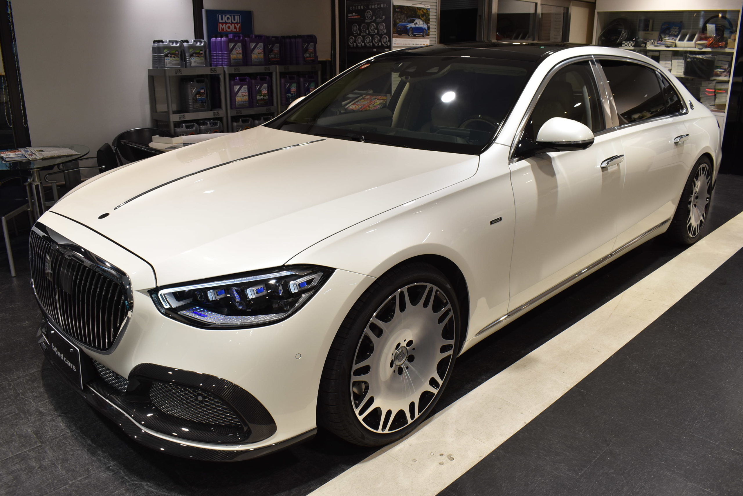 メルセデスマイバッハ S680(V12)BRABUS カーボンフロントSP&アドオンパーツ・リアスポイラー・リアディフューザー・モノM21インチ・エンブレム ローダウン