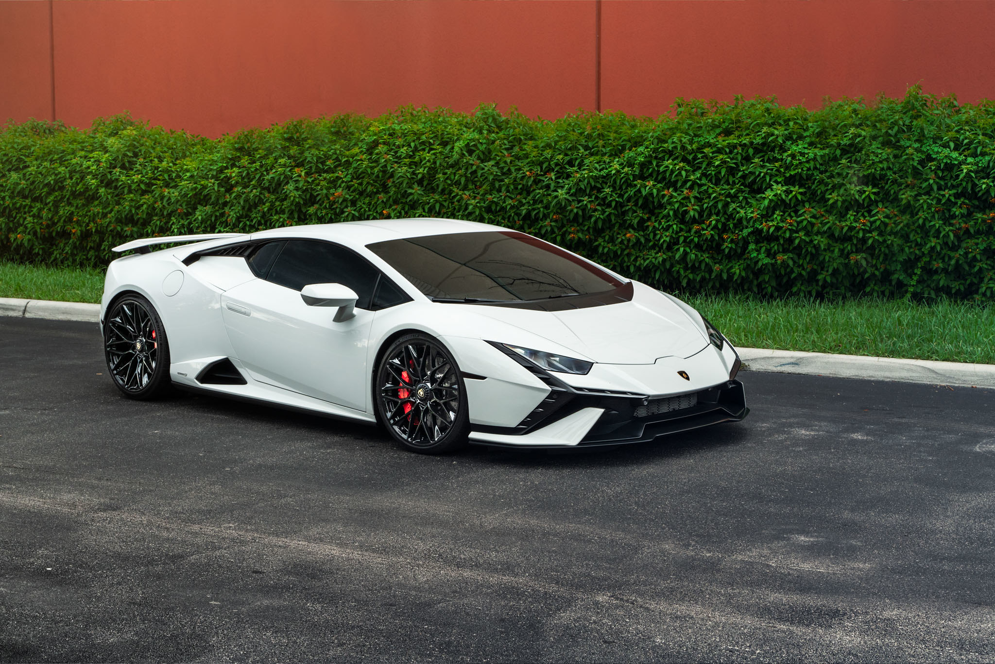 Lamborghini Huracan Tecnica/STO×ASR バルブコントローラ ボンド大阪