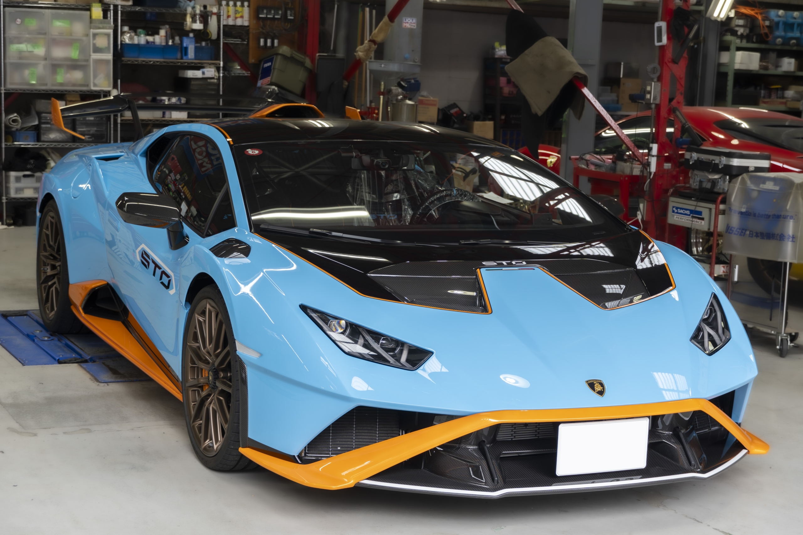 Lamborghini Huracan Tecnica/STO×ASR バルブコントローラ ボンド大阪