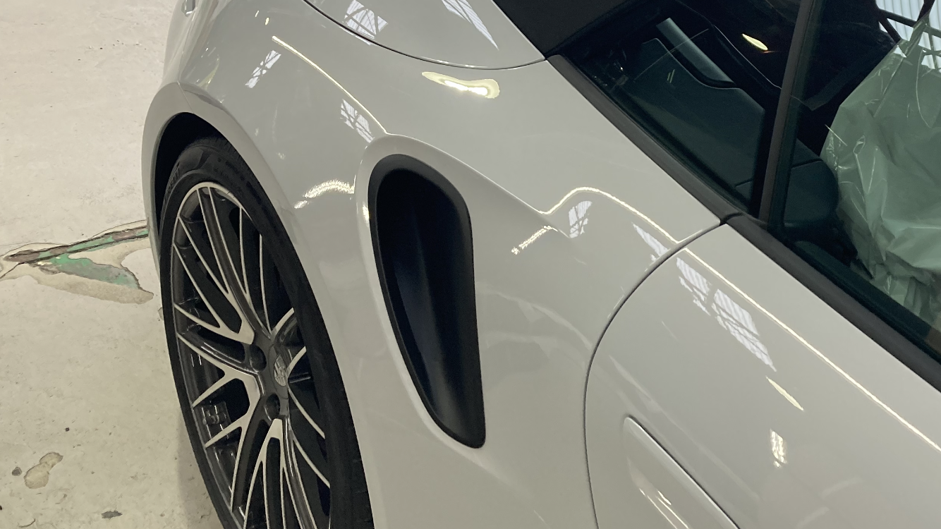 ポルシェ 992ターボ HRE カーボン カスタム