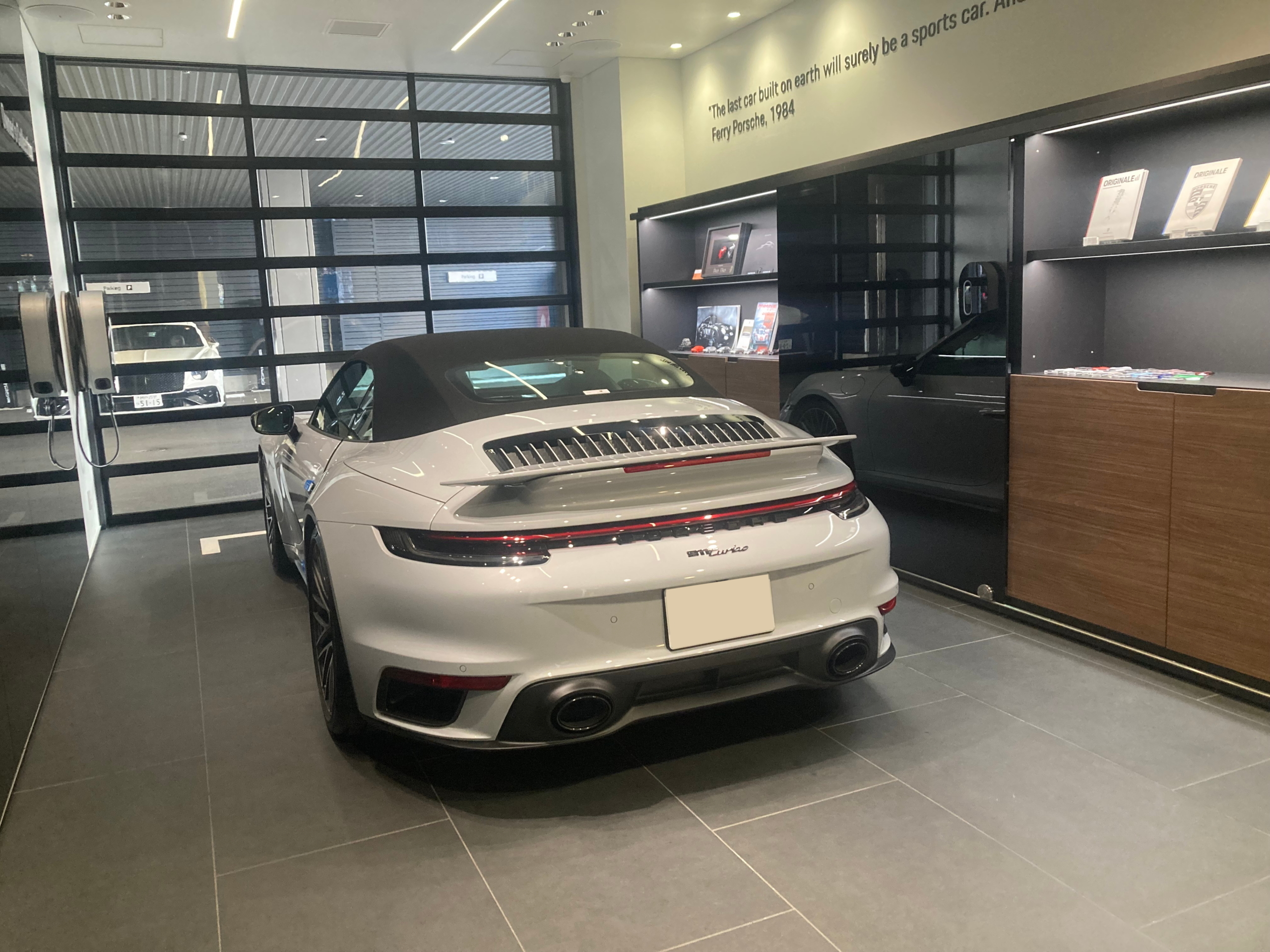 ポルシェ 992ターボ HRE カーボン カスタム