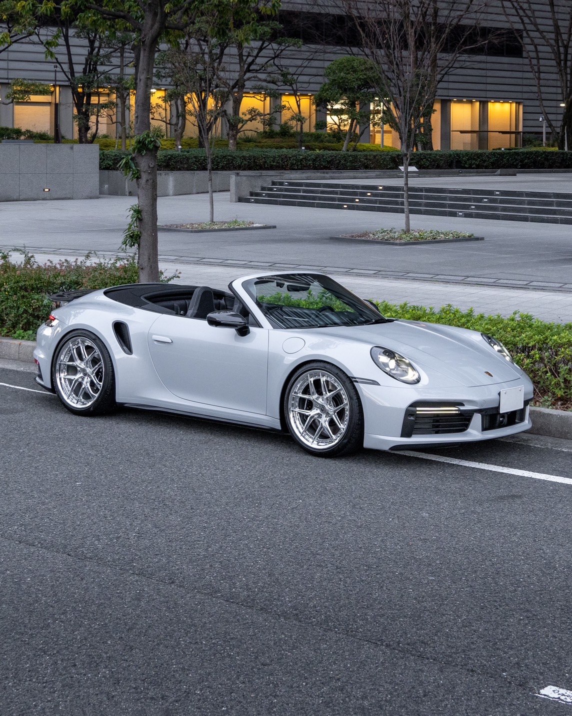 ポルシェ 992ターボ HRE カーボン カスタム