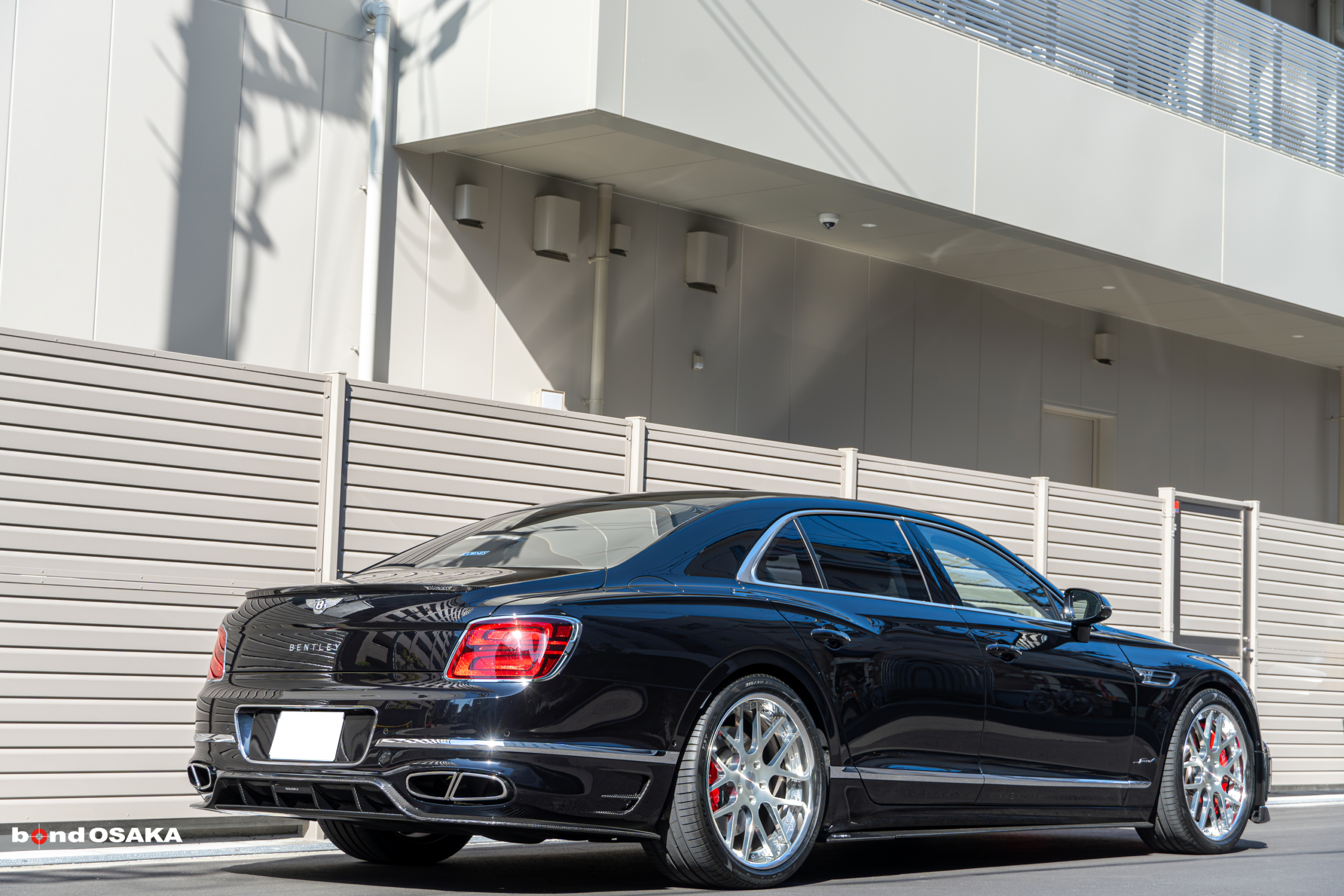 ベントレー フライングスパー MANSORY Hyperforged カスタム