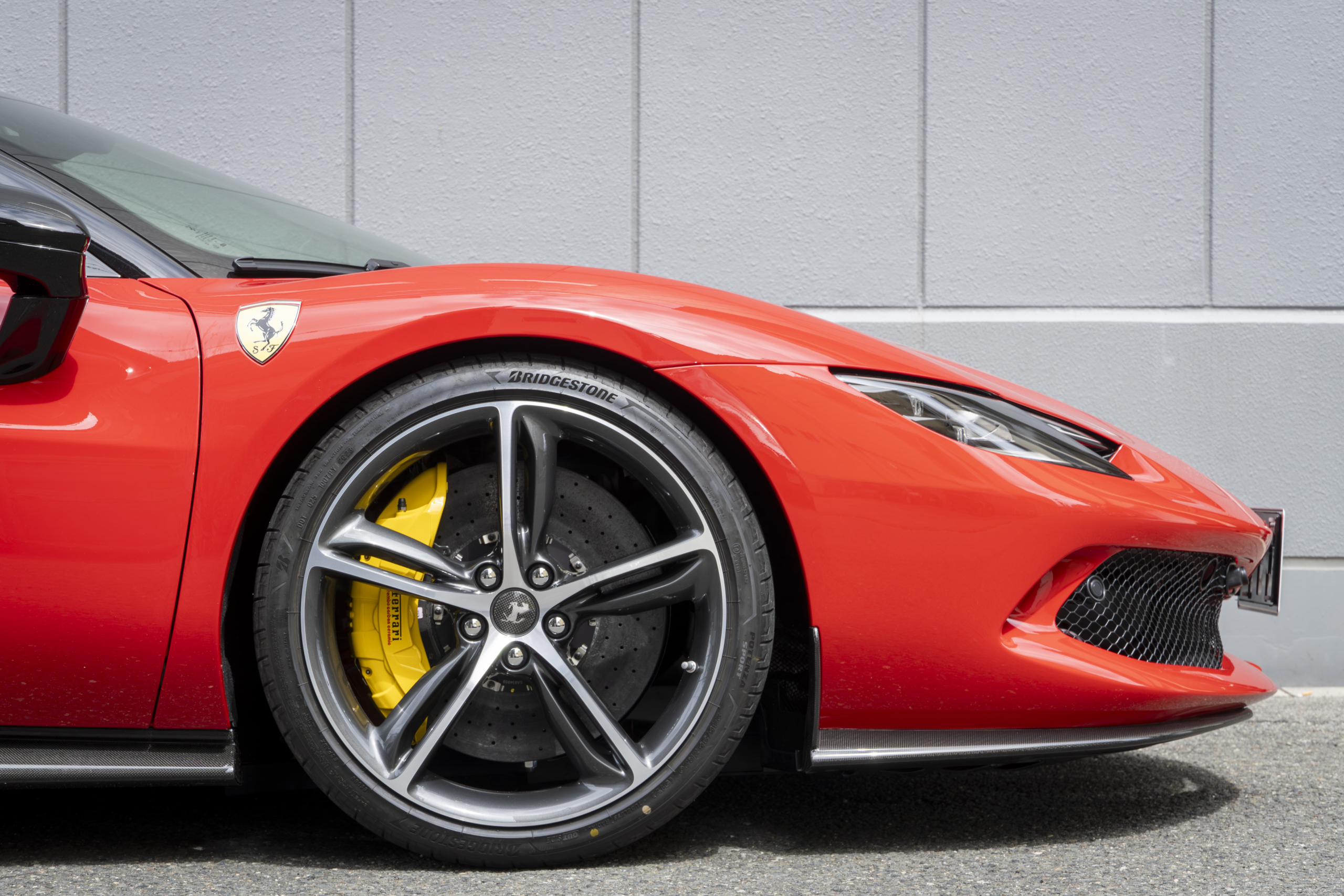 Ferrari 296 GTS×NOVITEC 車高ダウン ボンド大阪