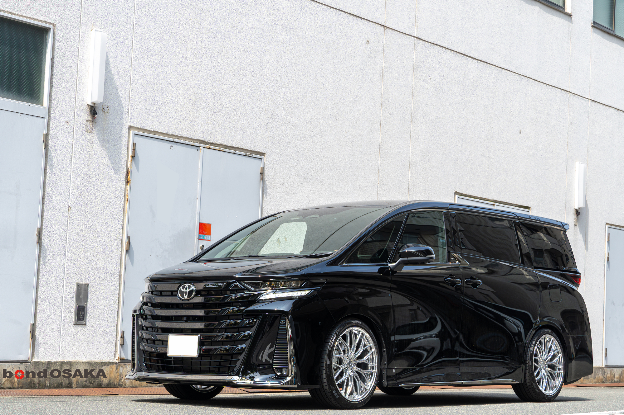 40系　ヴェルファイア　パーフェクトダンパー　車高調　AKforged ホイール交換　カスタム