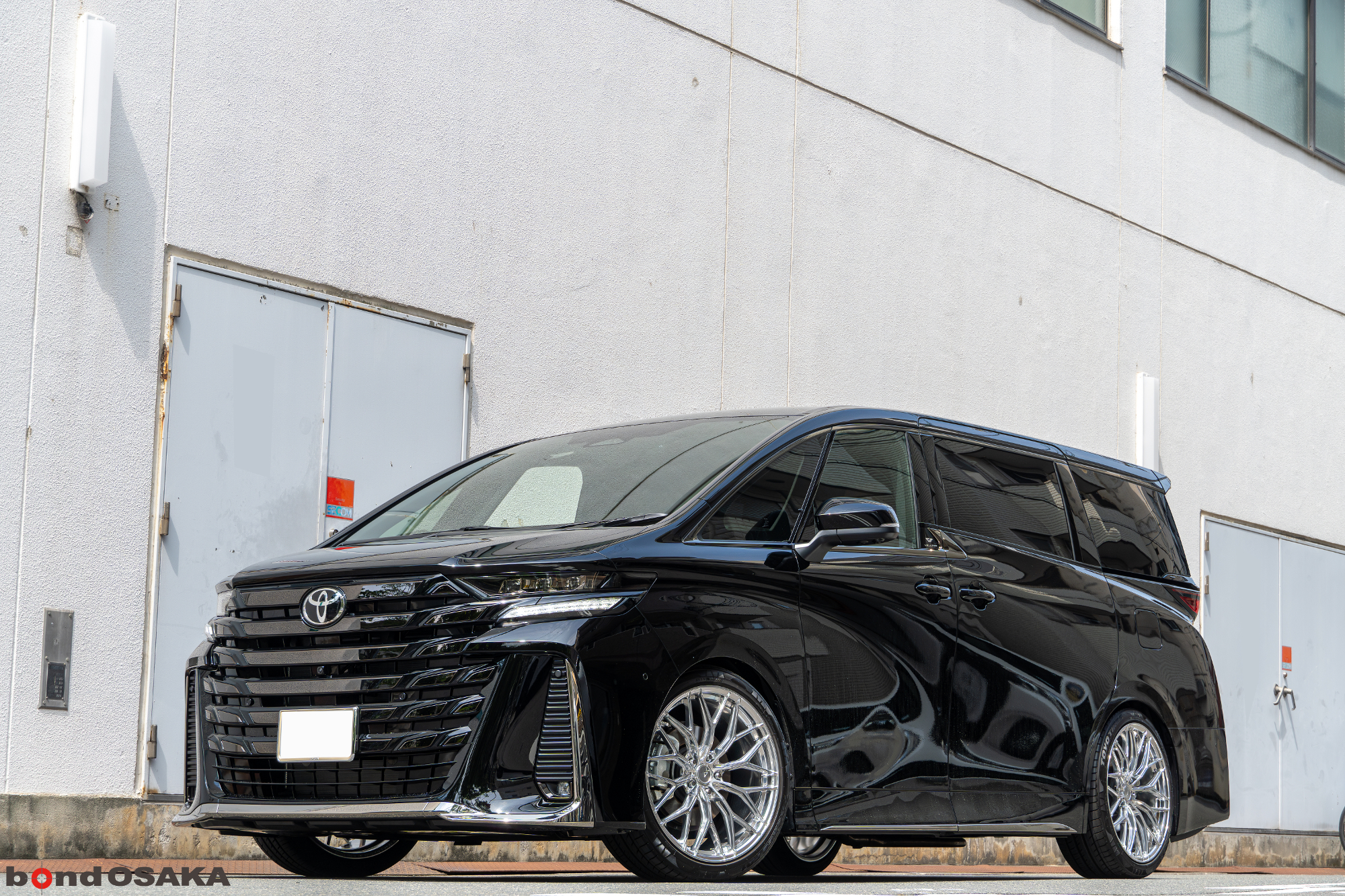 40系　ヴェルファイア　パーフェクトダンパー　車高調　AKforged ホイール交換　カスタム