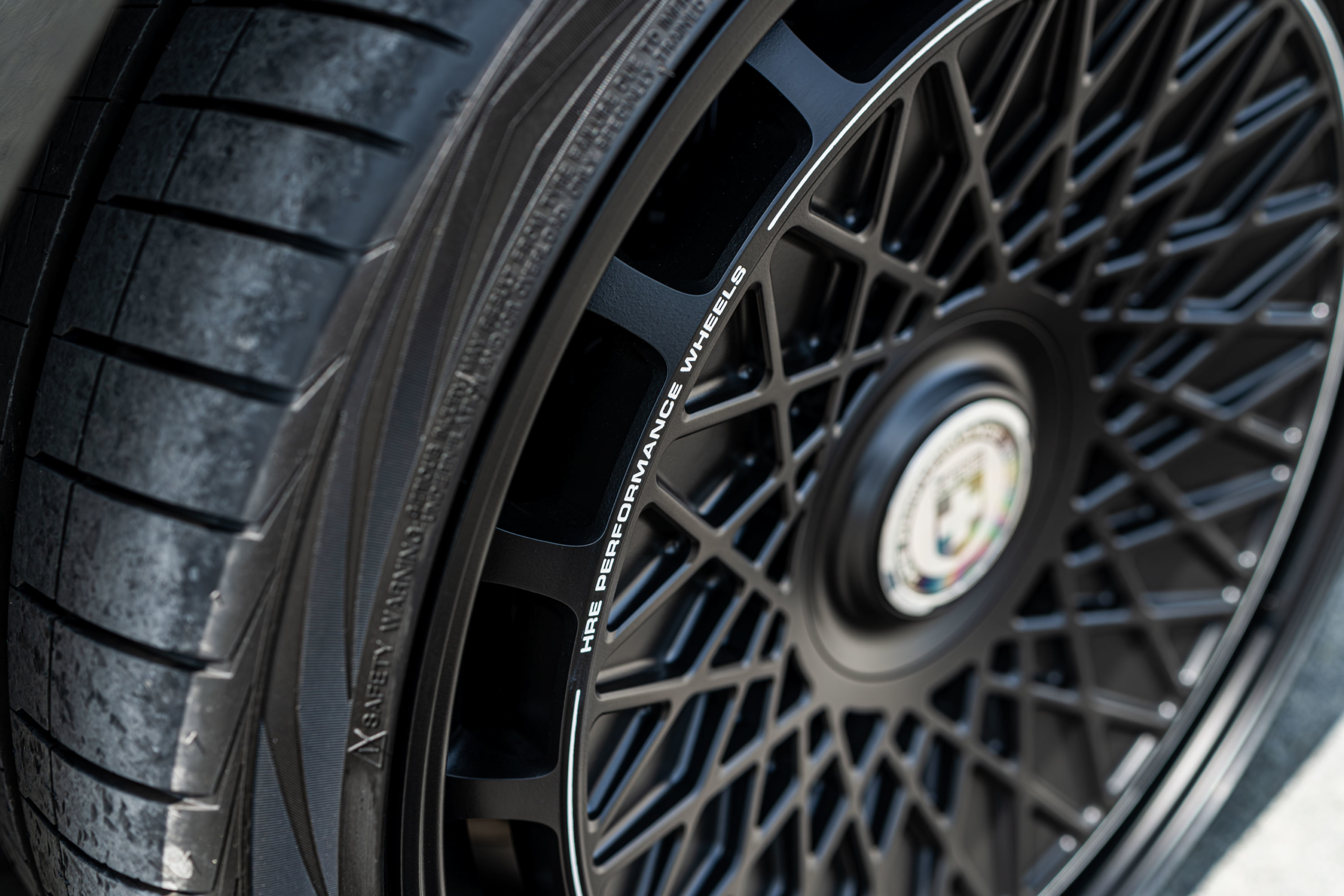 Bentley Bentayga SPEED×HRE L501 24inch ボンド大阪