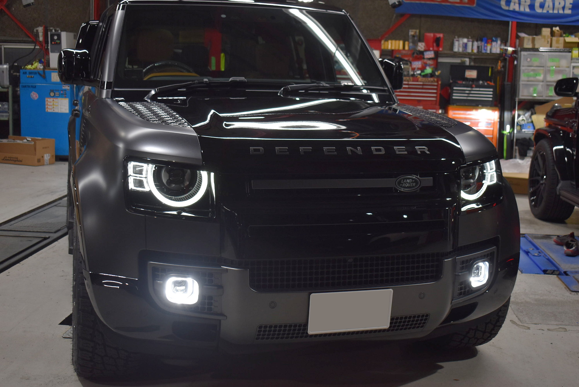 ディフェンダーV8 BCforged URBAN AUTOMOTIVE カスタム 