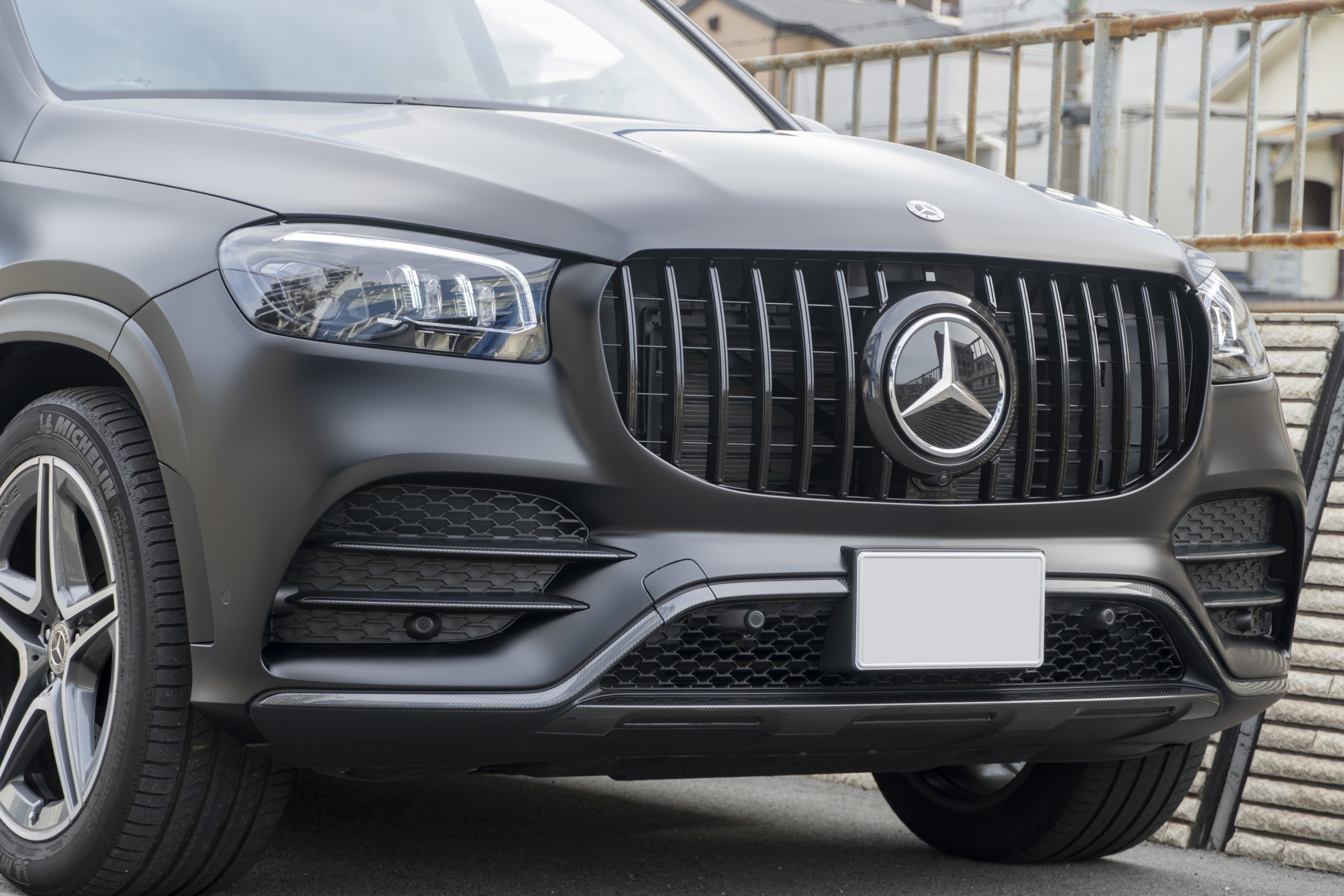 X167 GLS400d×プロテクションフィルム・電動サイドステップ ボンド大阪