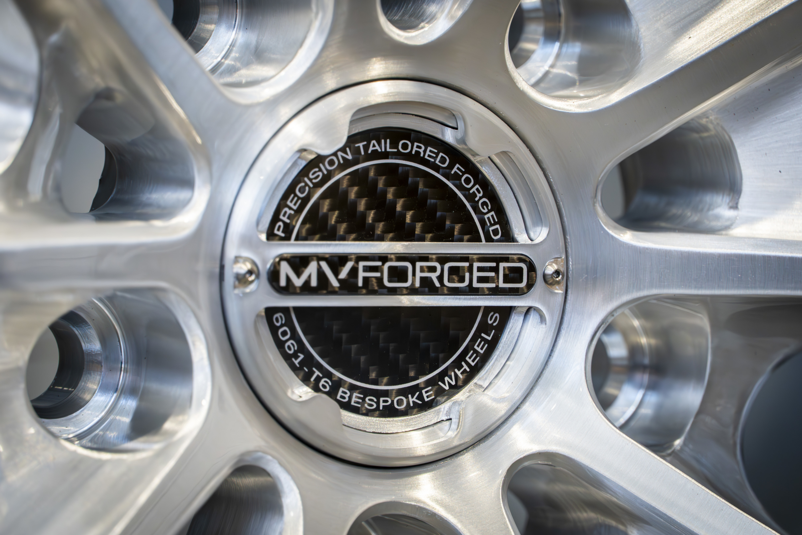 MV Forged MR-241 マセラティ 新型グラントゥーリズモ M189 ボンド大阪