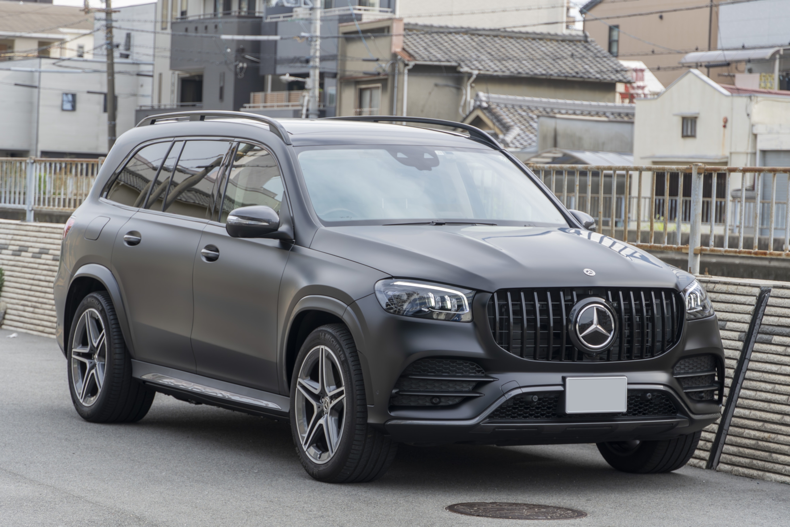 X167 GLS400d×プロテクションフィルム・電動サイドステップ ボンド大阪