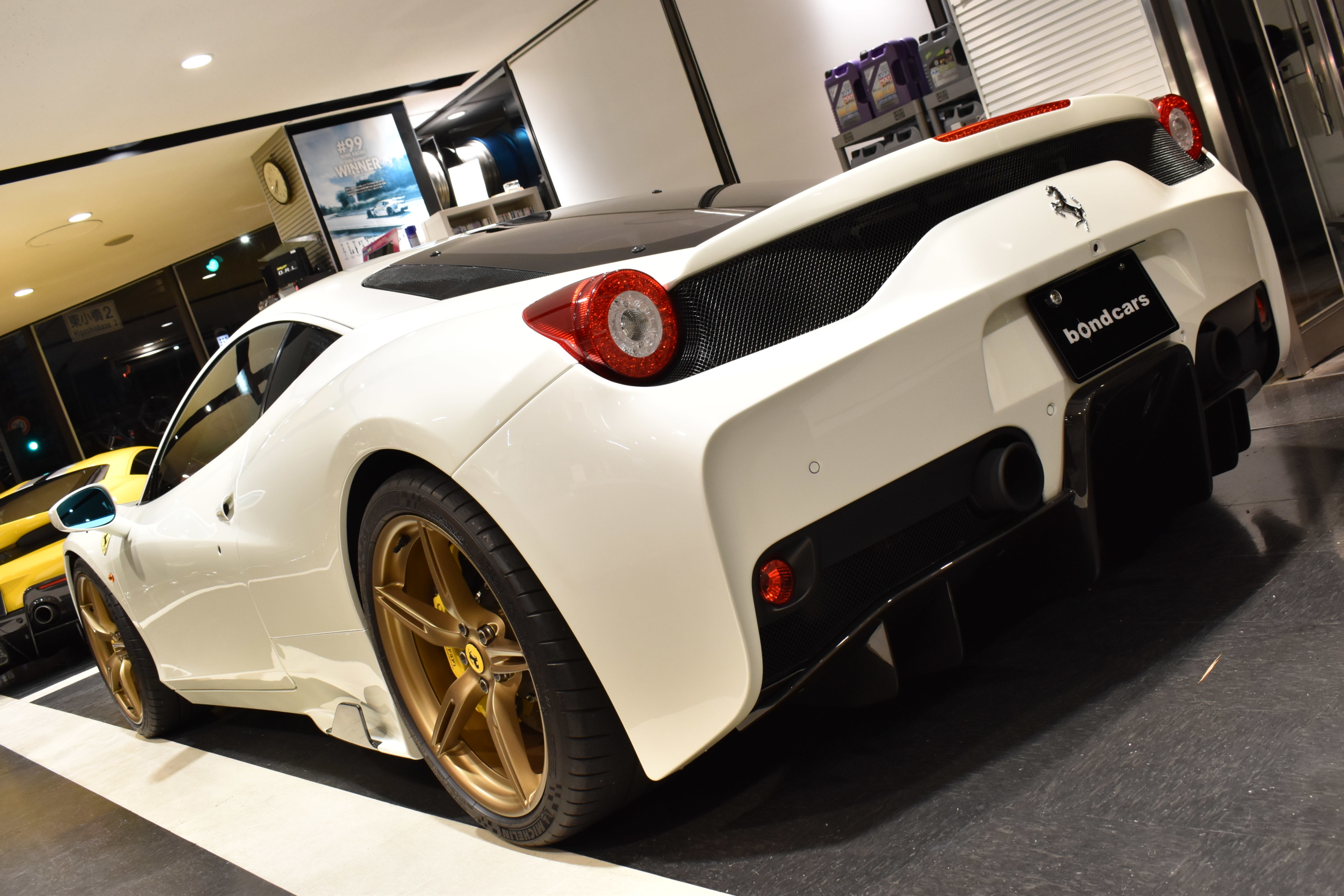 フェラーリ 458スペチアーレ ビアンコイタリア フロントリフター カーボンLEDステアリング・センターブリッジ・ドアシルガード他 フルプロテクションフィルム レーダー