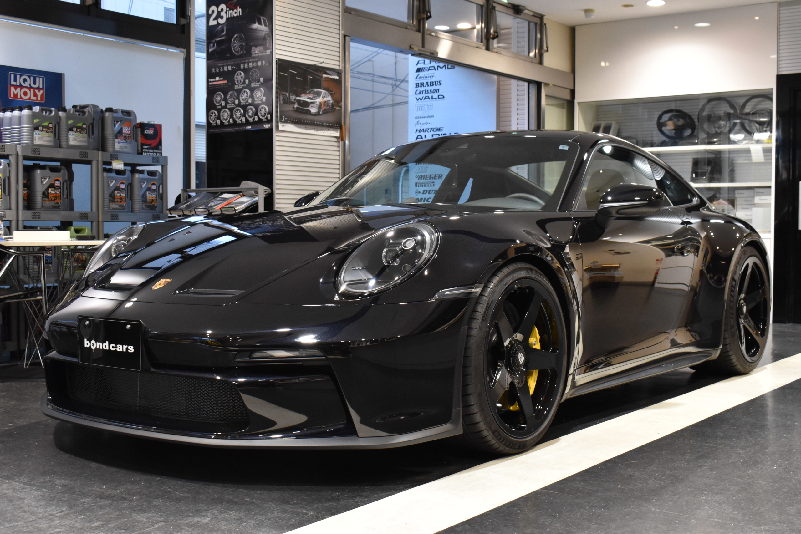 ポルシェ　992　GT3ツーリングPKG　PCCB　フロントリフター　HREアルミホイール　スポーツクロノPKG　LEDヘッドライト