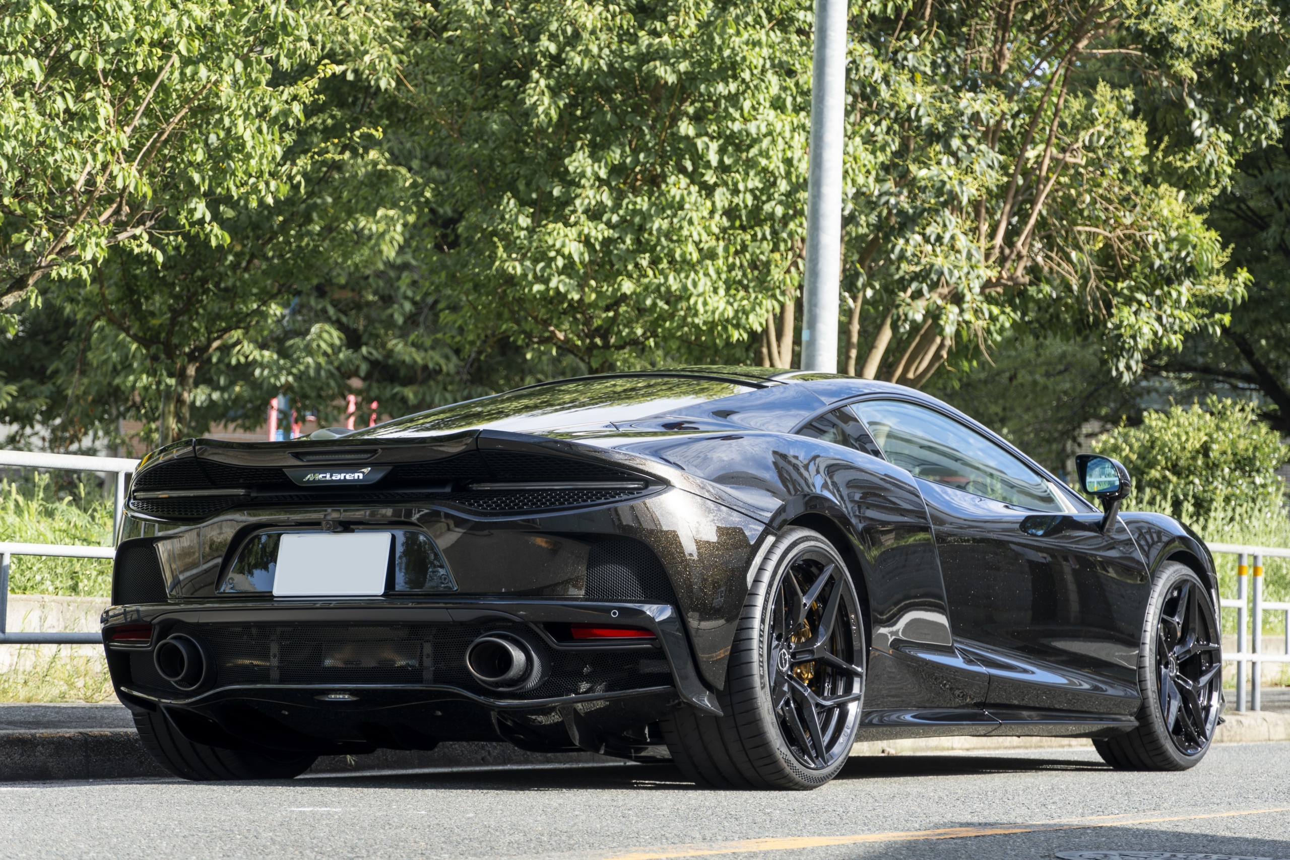 McLaren GT Brixton Forged PF6 ホイール ボンド大阪