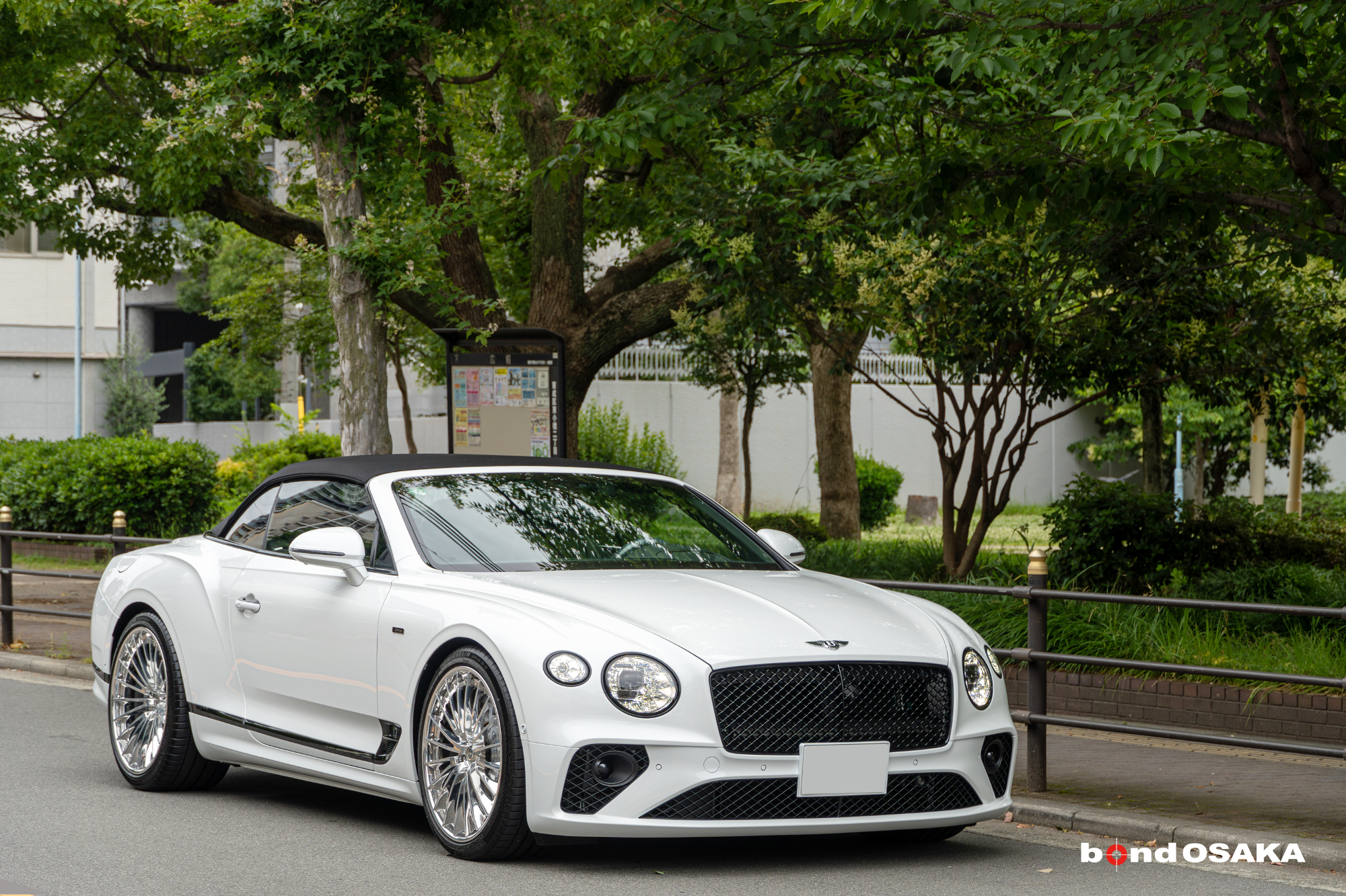 ベントレーコンチネンタルGTC HRE エアロパーツ