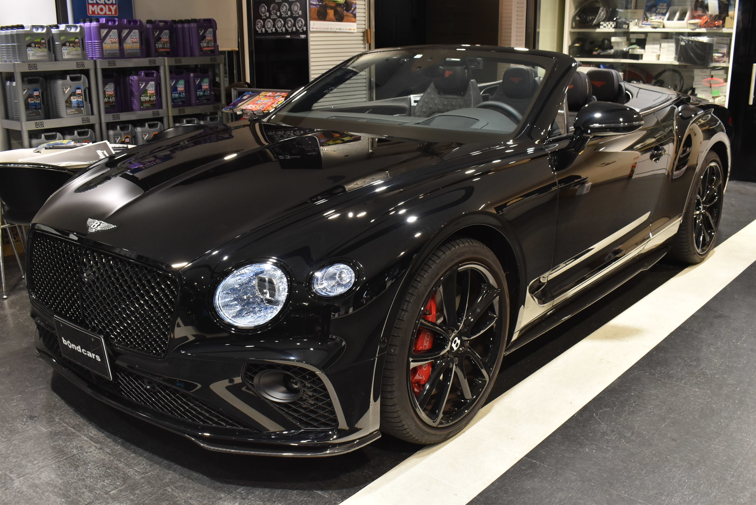 ベントレー　コンチネンタルGTコンバーチブル　V8　ブラック　マリナードライビングスペック　スタイリングスペック　ツーリングスペック　ブラックラインスペック　ロワリング＆スペーサー