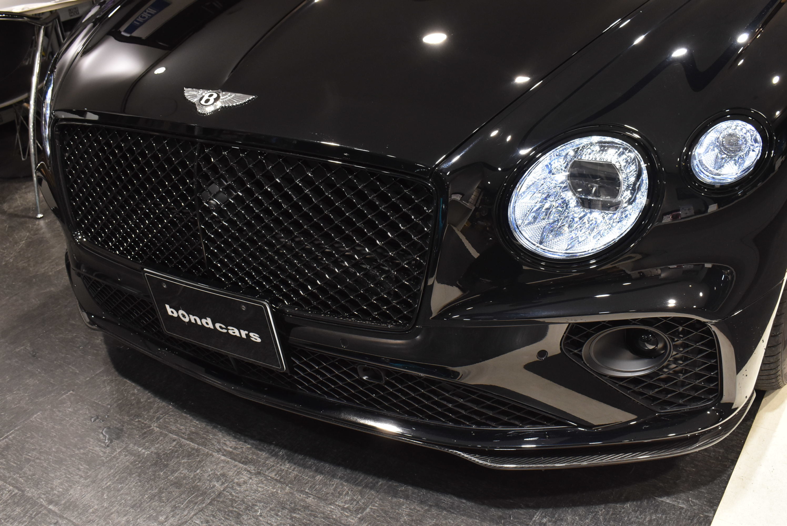 ベントレー　コンチネンタルGTコンバーチブル　V8　ブラック　マリナードライビングスペック　スタイリングスペック　ツーリングスペック　ブラックラインスペック　ロワリング＆スペーサー
