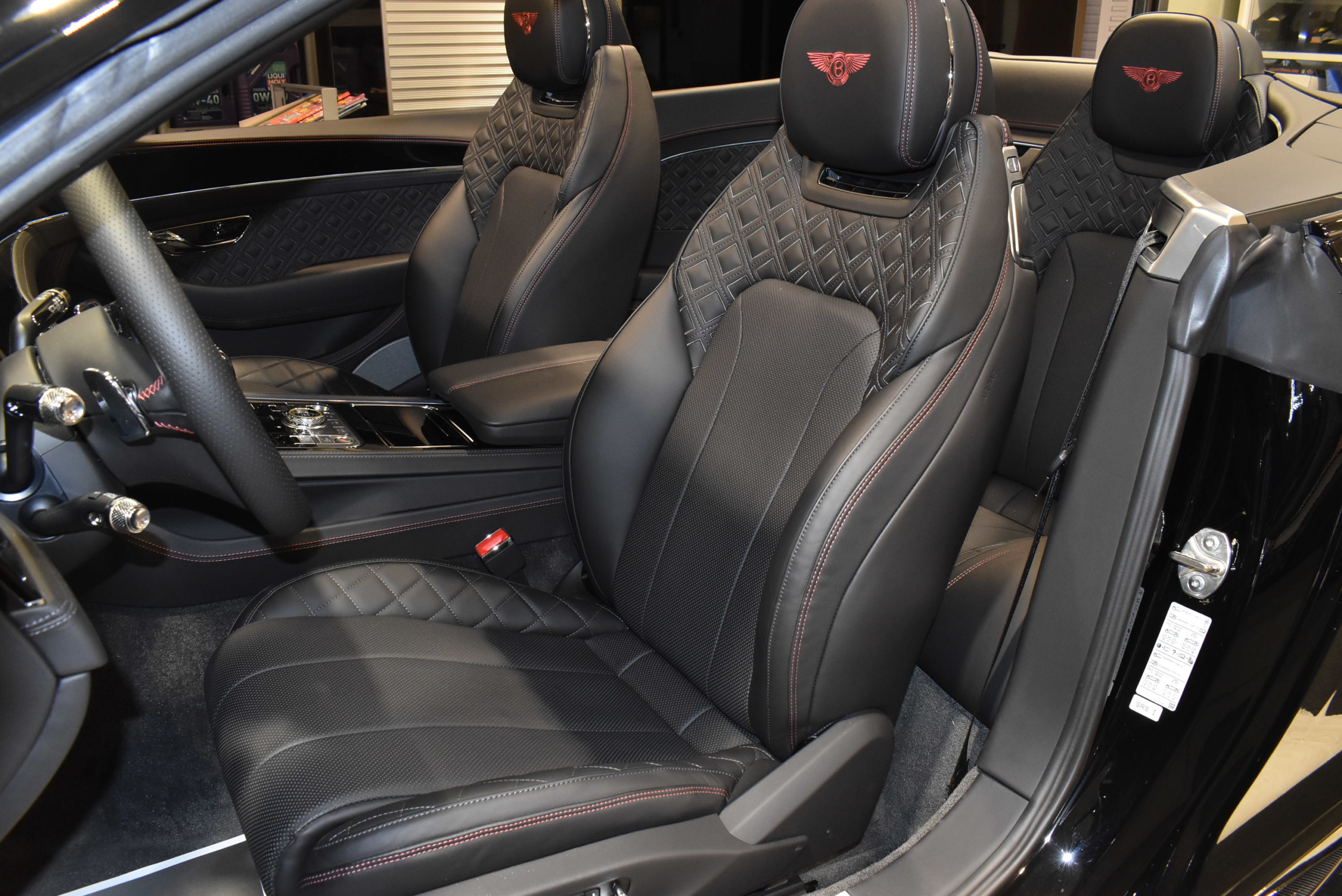ベントレー　コンチネンタルGTコンバーチブル　V8　ブラック　マリナードライビングスペック　スタイリングスペック　ツーリングスペック　ブラックラインスペック　ロワリング＆スペーサー