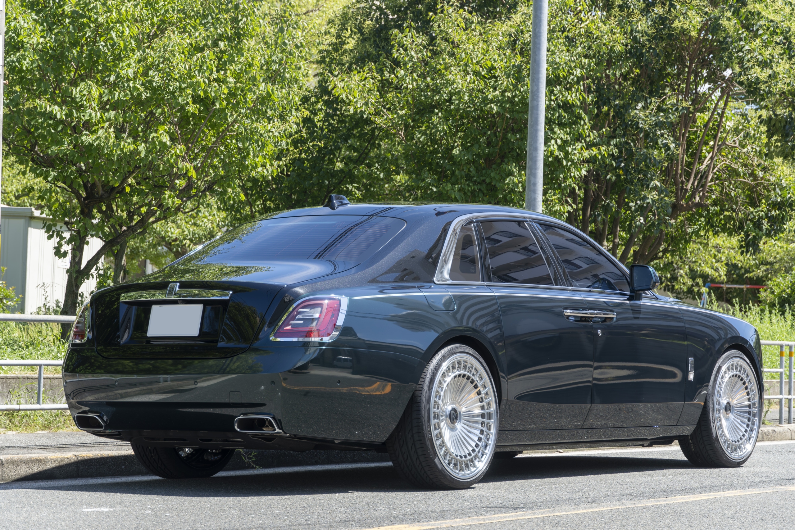Rolls-Royce Ghost Ⅲ×MV Forged ボンド大阪