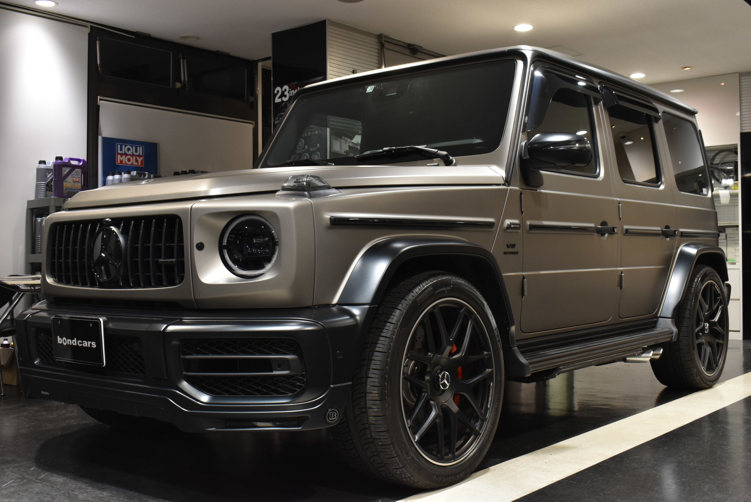メルセデスAMG G63 20thアニバーサリー ED(300台限定) BRABUSフロントリップ 電動サイドステップ イージークローズユニット デジタルインナーミラー