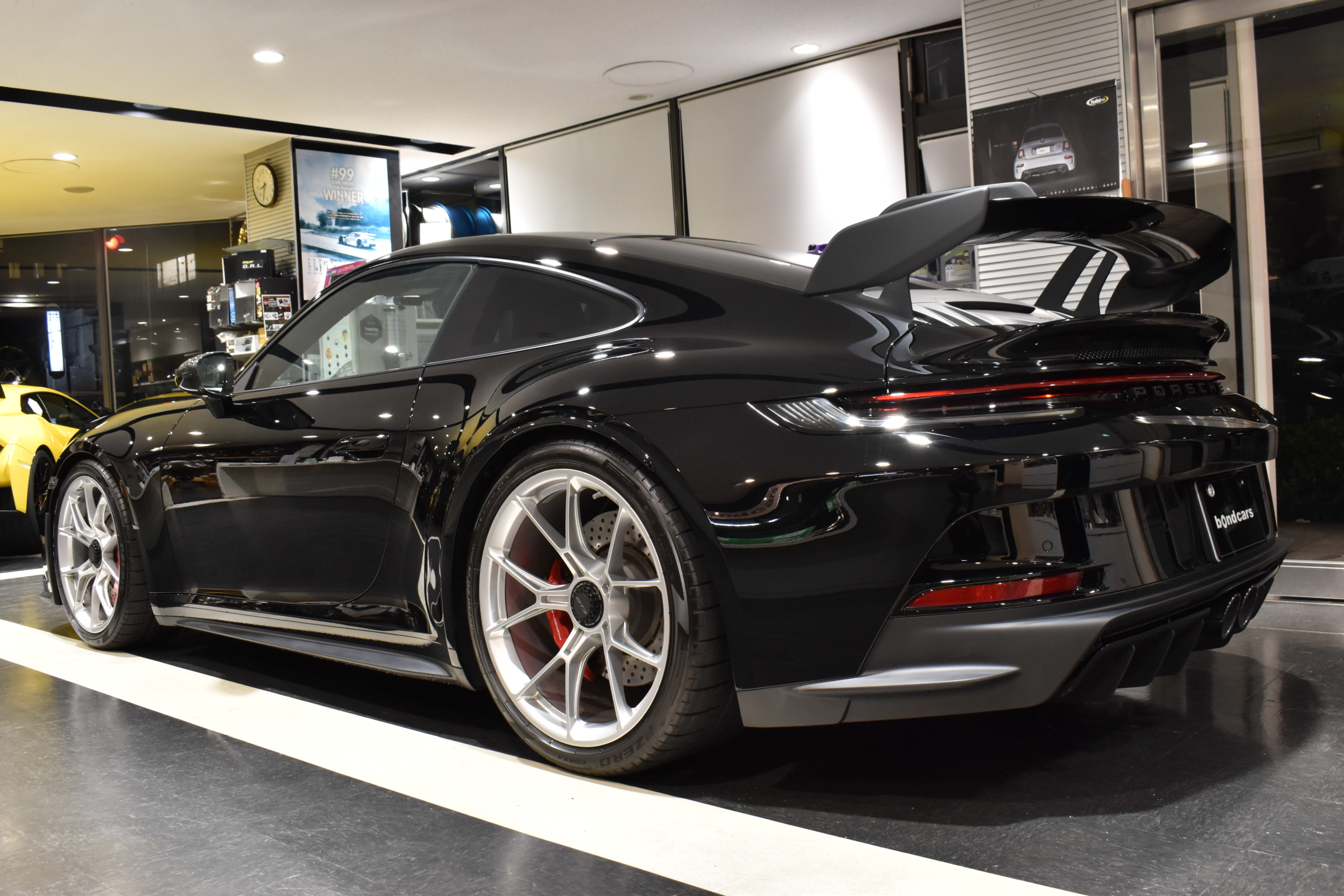 ポルシェ992　GT3　6MT　スポーツクロノ　カーボンルーフ　カーボンインテリア　フロントリフター　電動シート　スポーツＥＸ
