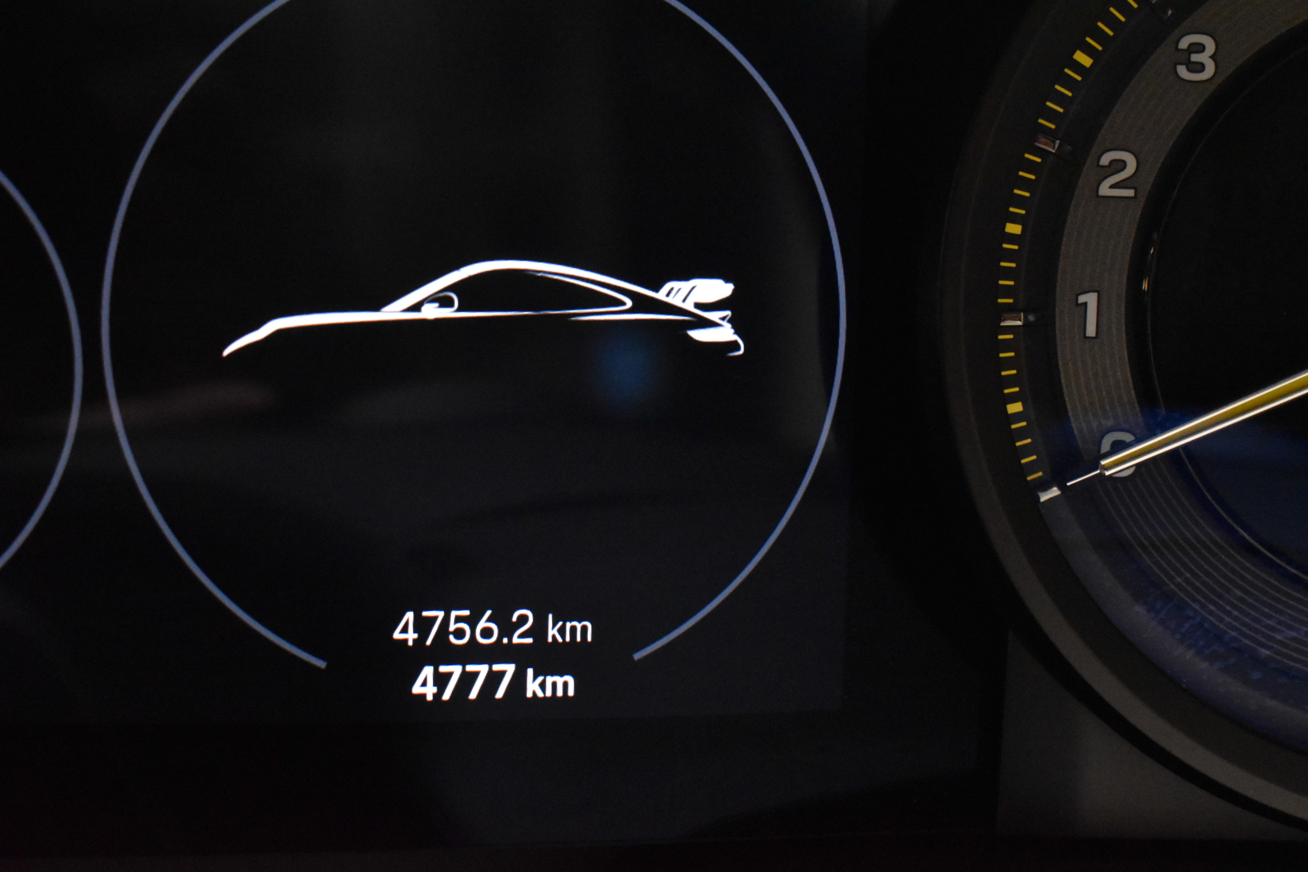 ポルシェ992　GT3　6MT　スポーツクロノ　カーボンルーフ　カーボンインテリア　フロントリフター　電動シート　スポーツＥＸ