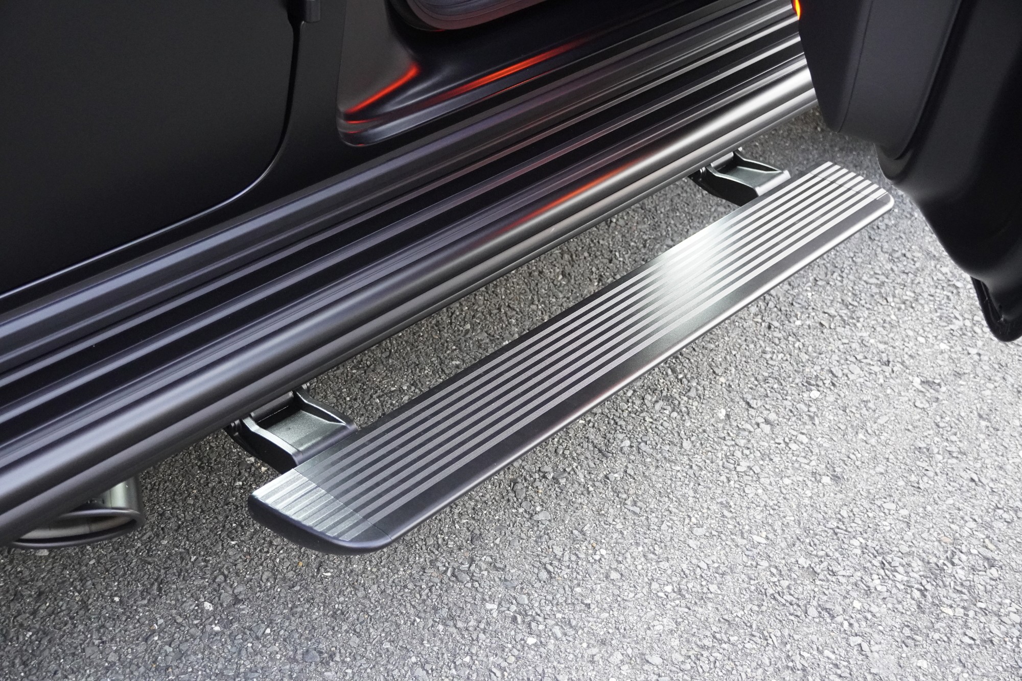 W465 AMG G63 ローダウン ブラックアウト 電動サイドステップ カスタム