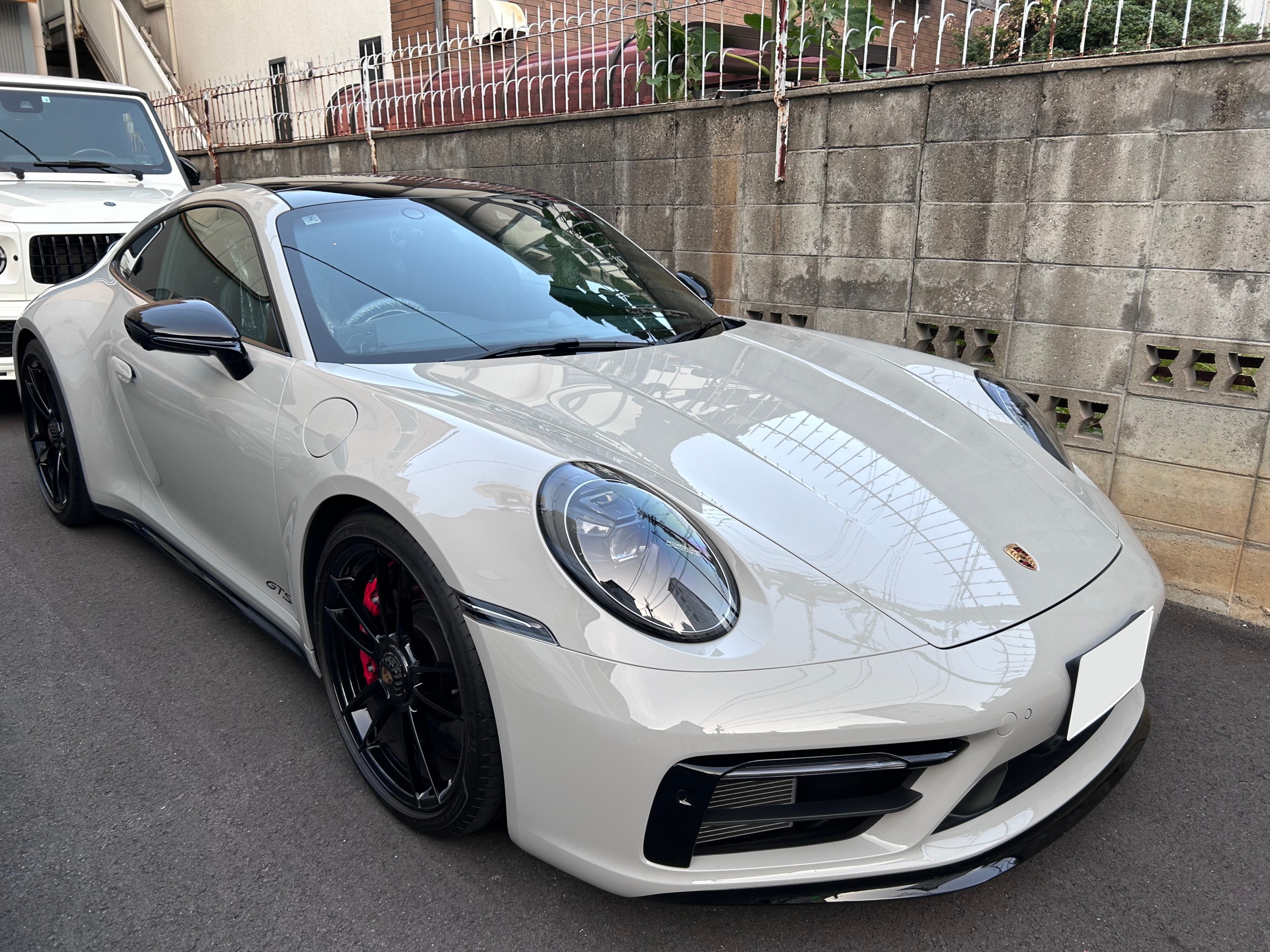 ポルシェ　992　エアロ　ダックテール　カスタム