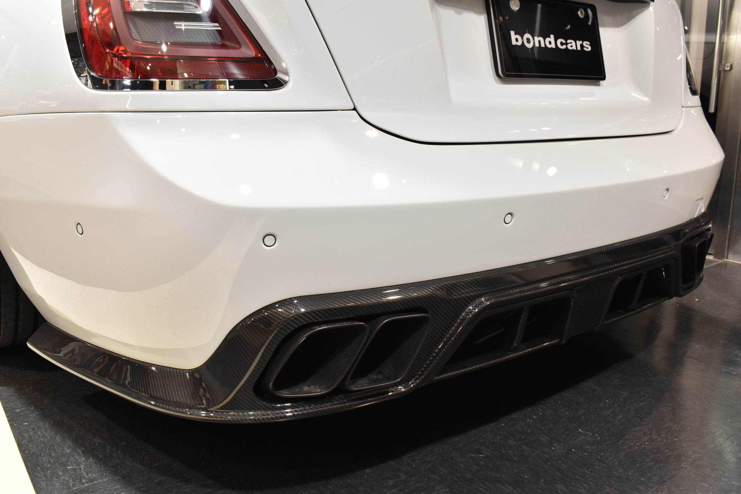 ロールスロイス　ゴーストⅢ　コーチライン　シューティングスターヘッドライナー　リアエンターテイメント　クリスタルSOE　MANSORYフルＫＩＴ　MANSORY22インチアルミホイール　ローダウン　レーダー＆ドラレコ
