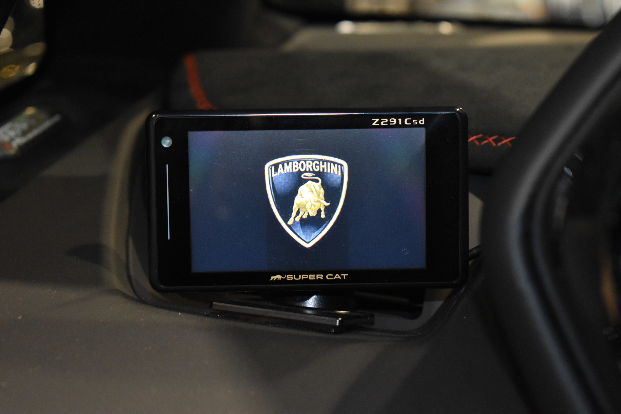 ランボルギーニ　アヴェンタドール　LP770-4　ＳＶＪ　世界900台限定車　カーボンインテリアパネル　フルバケットシート　デジタルインナーミラー　レーダー