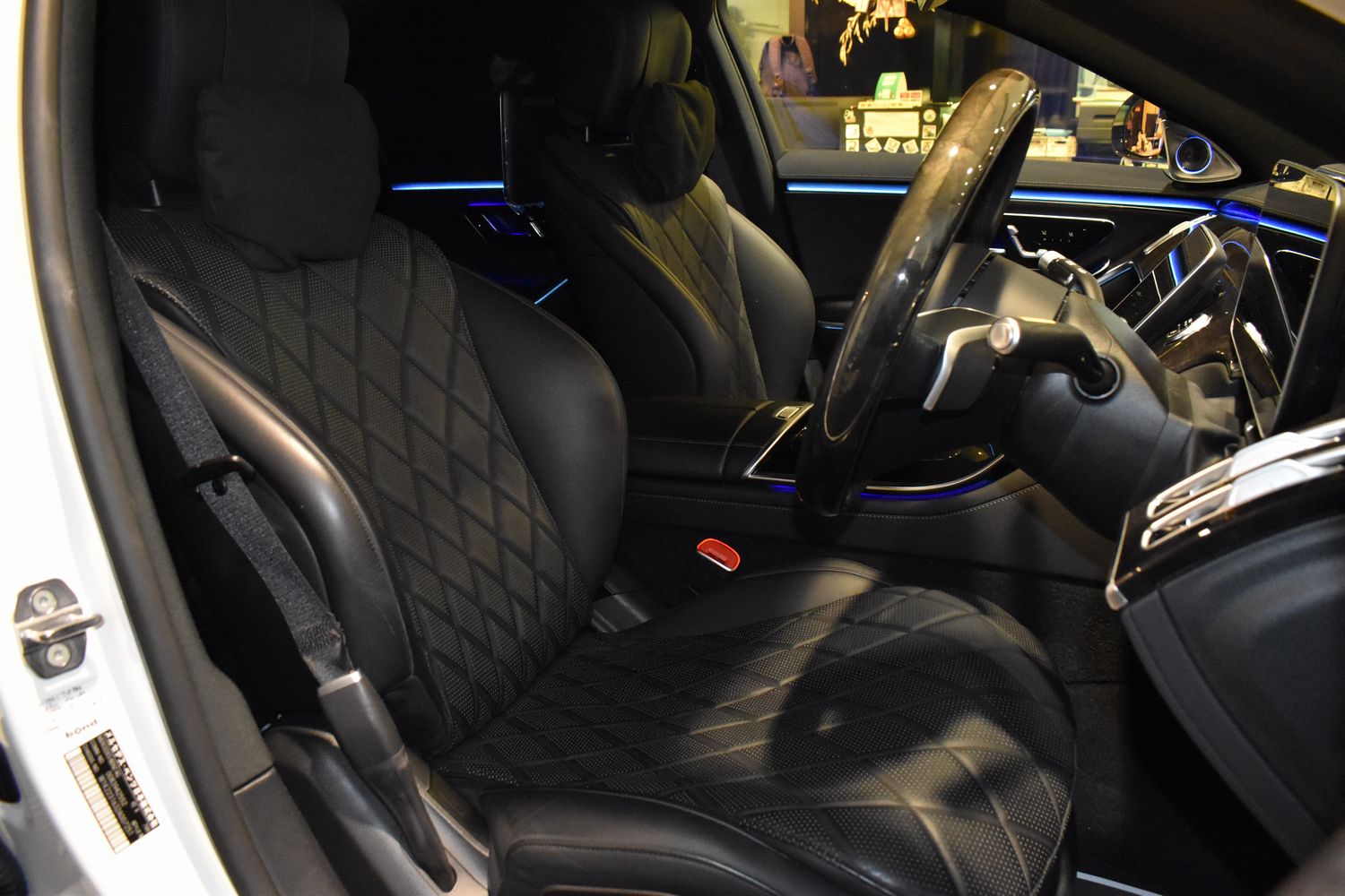 Ｓ５００４ＭロングＡＭＧライン　ダイヤモンドホワイト　リアコンフォートパッケージ　ＢＲＡＢＵＳフロント・リアスポイラー　ANRKY２２インチアルミホイール　ローダウン　デジタルインナーミラー　３Ｄツイーター