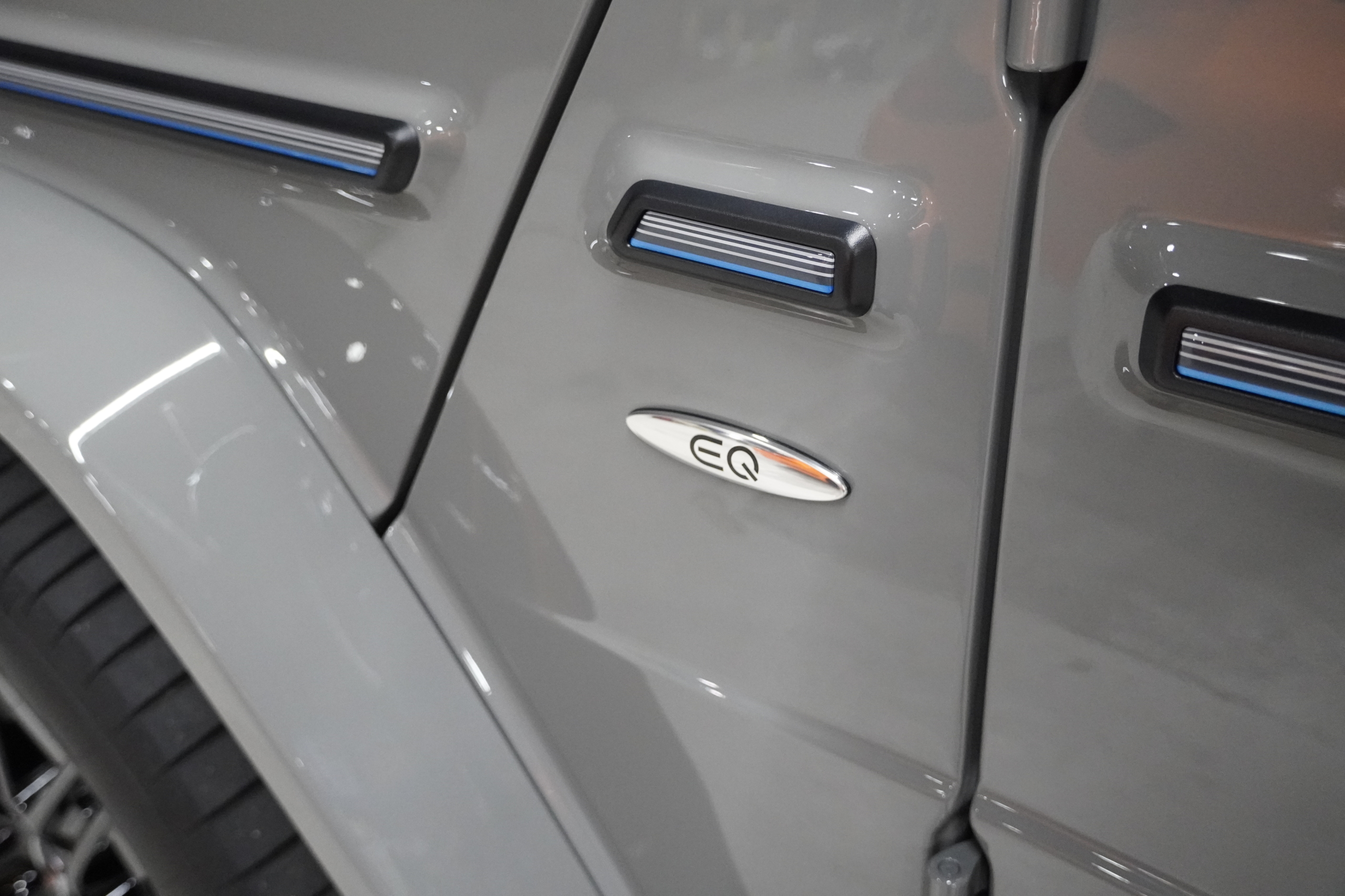 W465 G580EQ 電動サイドステップ デジタルインナーミラー