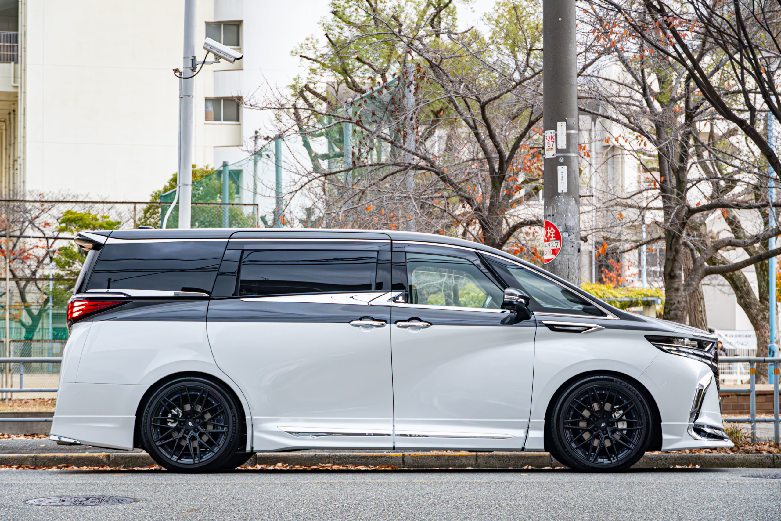 TOYOTA 40アルファード×BC Forged HCA386S ホイール ボンド大阪